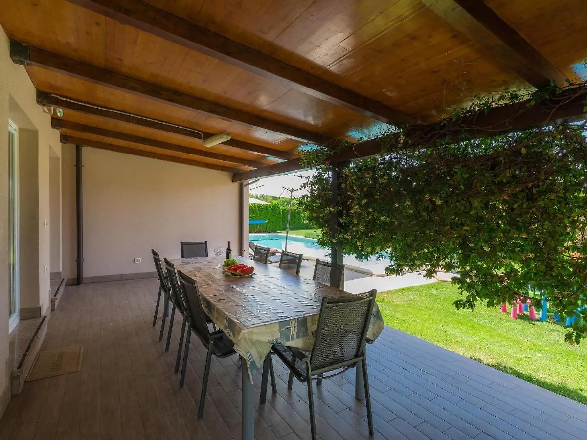 Holiday Home Villa Vela - Pul451 By Interhome Šišan