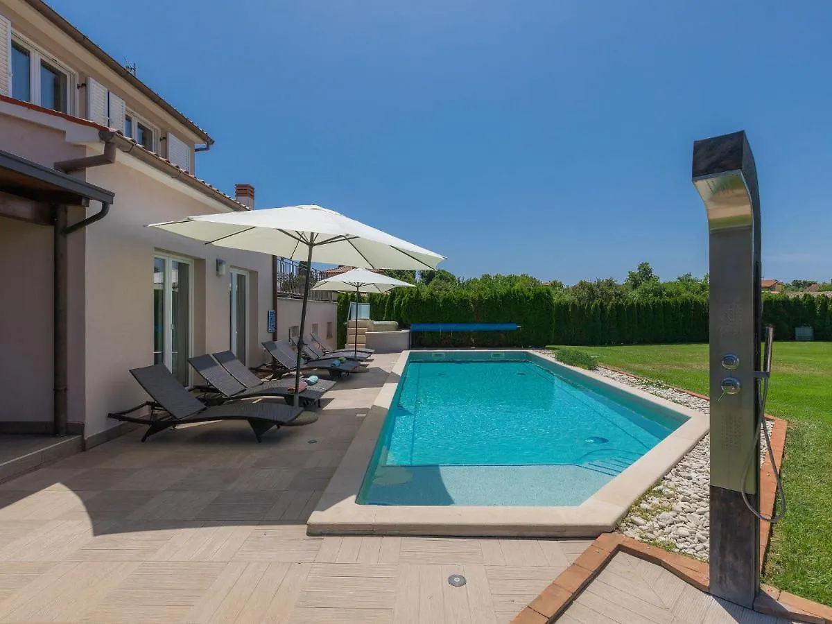 Holiday Home Villa Vela - Pul451 By Interhome Šišan