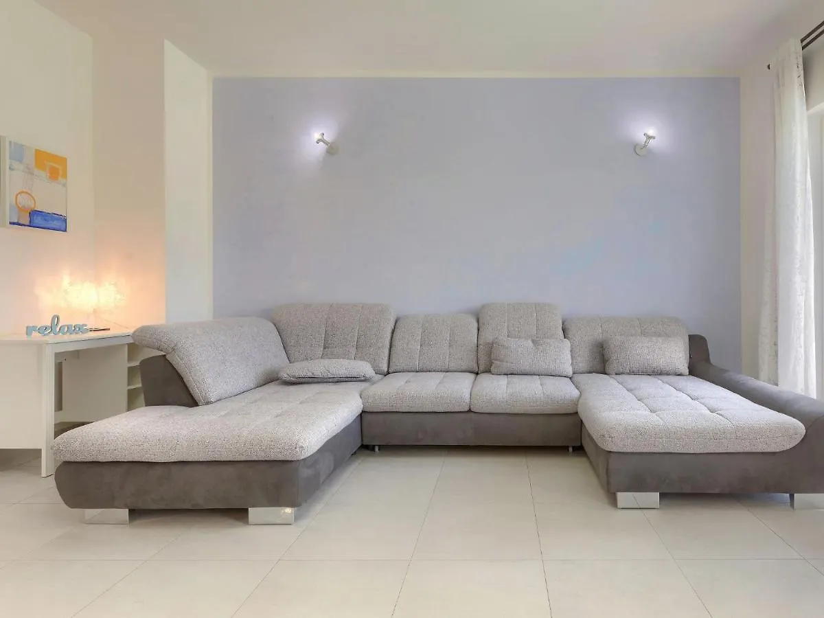 Holiday Home Villa Vela - Pul451 By Interhome Šišan