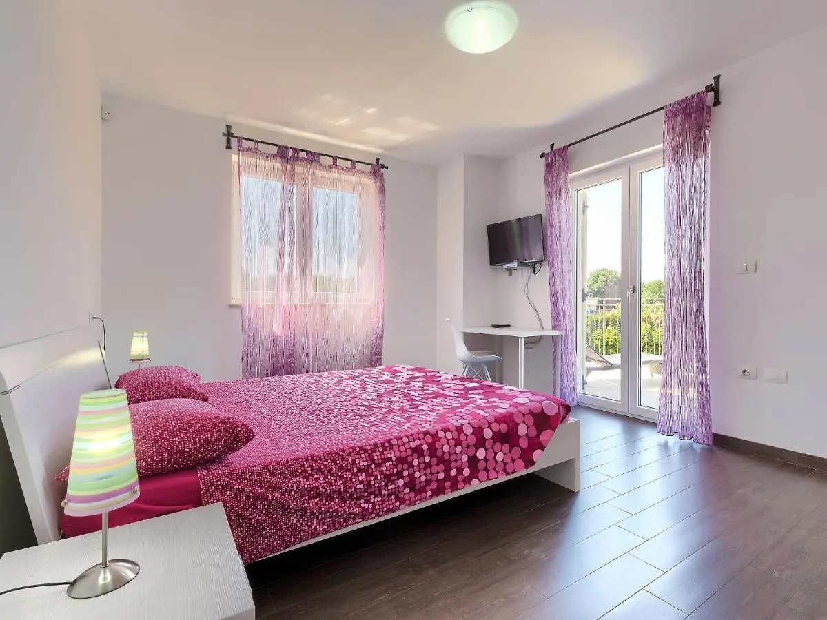 Holiday Home Villa Vela - Pul451 By Interhome Šišan