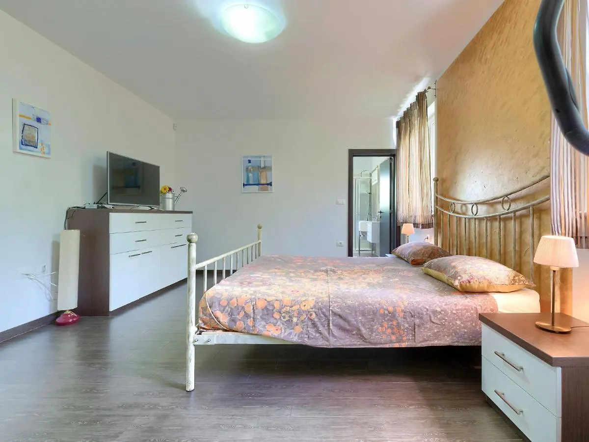 Holiday Home Villa Vela - Pul451 By Interhome Šišan